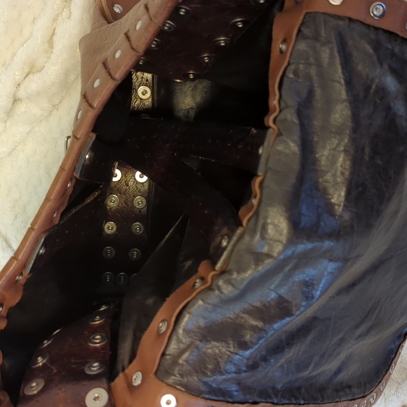 💕HP💕Bella Dolci Handcrafted Brown Leather Shoulder Bag - Picture 7 of 14